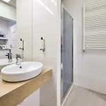 Apartment Kasprzaka 31 By Perfectapart 925 & 415