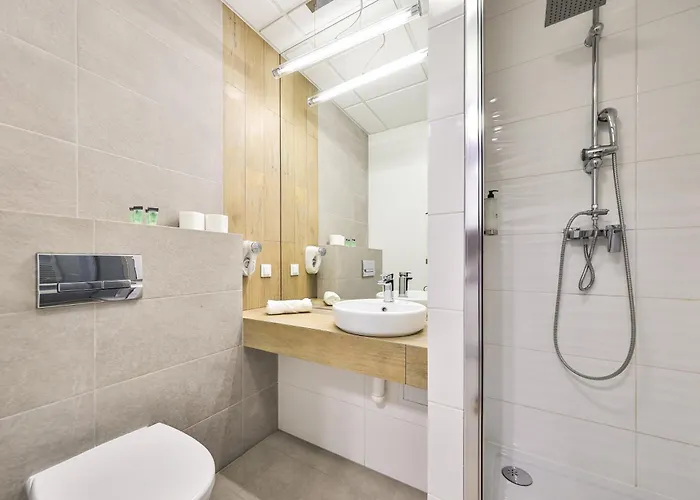 Kasprzaka 31 By Perfectapart 925 *