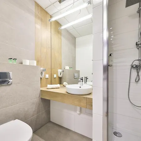 Kasprzaka 31 By Perfectapart 925 *