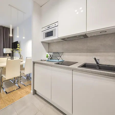 Kasprzaka 31 By Perfectapart 925 *